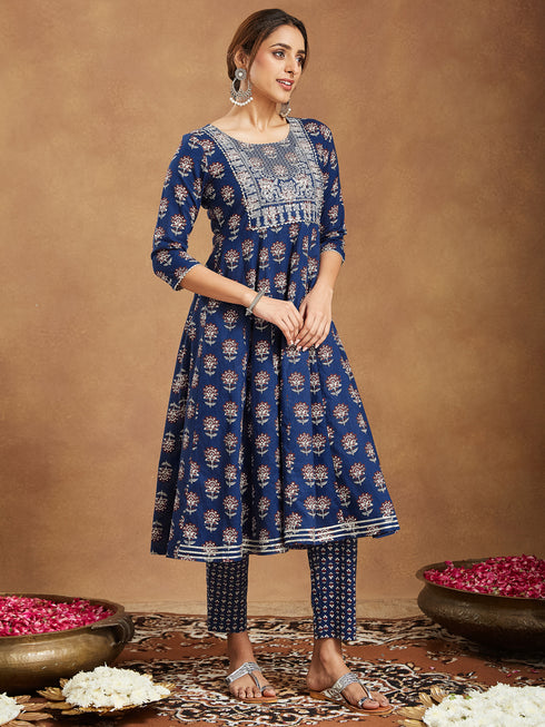 Janasya Women's Navy Blue Pure Cotton Yoke Embroidered Floral Printed Anarkali Kurta Set